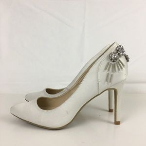 Anthropologie Farylrobin White Jeweled Pump Size 7